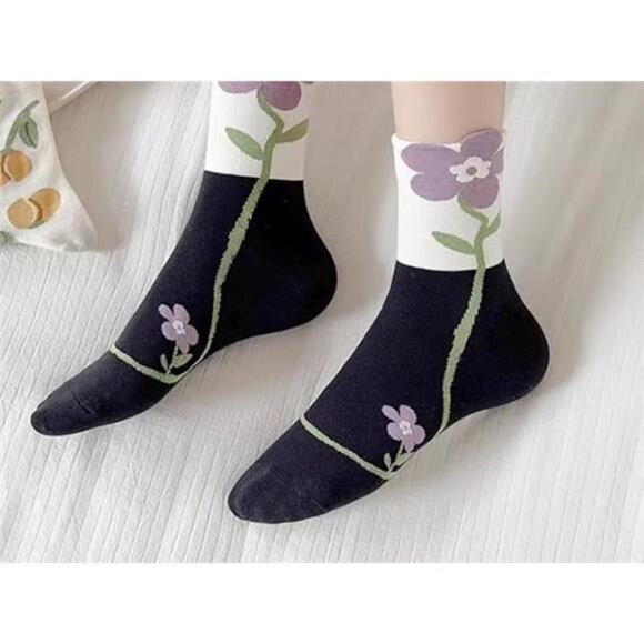4/5 pairs Women Cute Floral Patterned Casual Cotton Crew Socks Novelty Colorful - Picture 3 of 8